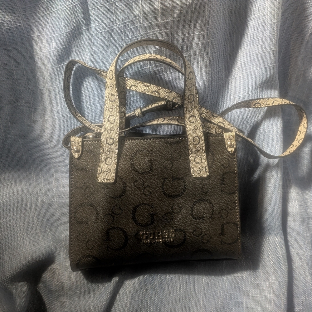 Guess Oak Park Logo Small Carryall Bag